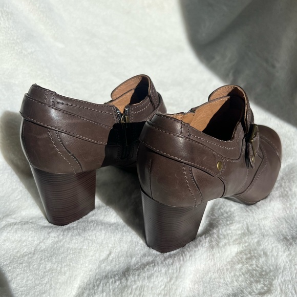 Clarks Leather heeled booties 9 - Picture 3 of 6